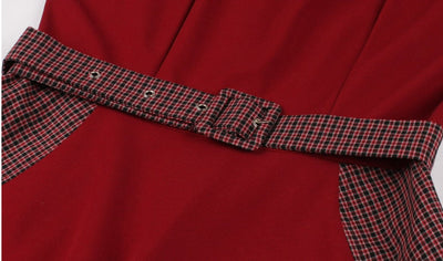 Elegantné Červené Šaty Z 50. Rokov