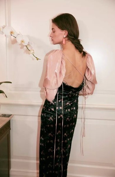 Šaty S Rozparkom Zo 40. Rokov