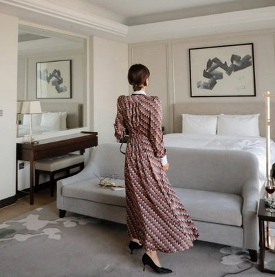 Fuchsiová Šatka Zo 40. Rokov