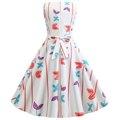 Jednoduché Šaty Z 50-Tych Rokov