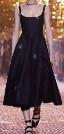 Šaty V Námorníckom Štýle 40. Rokov