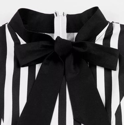 Vintage Trapézové Šaty S Mašličkovým Opaskom