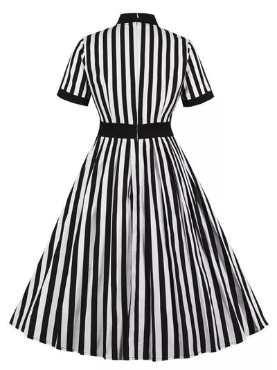 Vintage Trapézové Šaty S Mašličkovým Opaskom