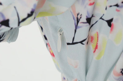 Vintage Modré Kvetinové Šaty Zo 60. Rokov