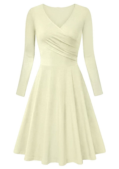 Béžové Šaty Vyššej Veľkosti Zo 60. Rokov