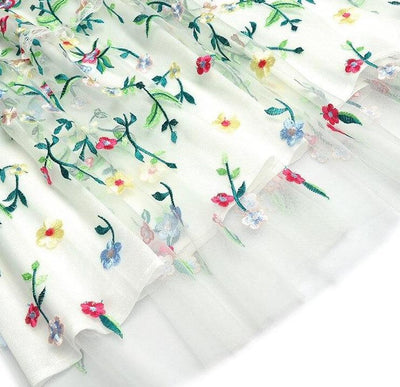 Biele Moderné Vintage Šaty