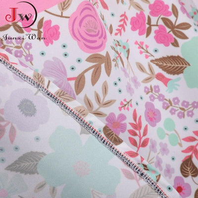 Vintage Princeznovské Šaty S Ružovými Kvetmi