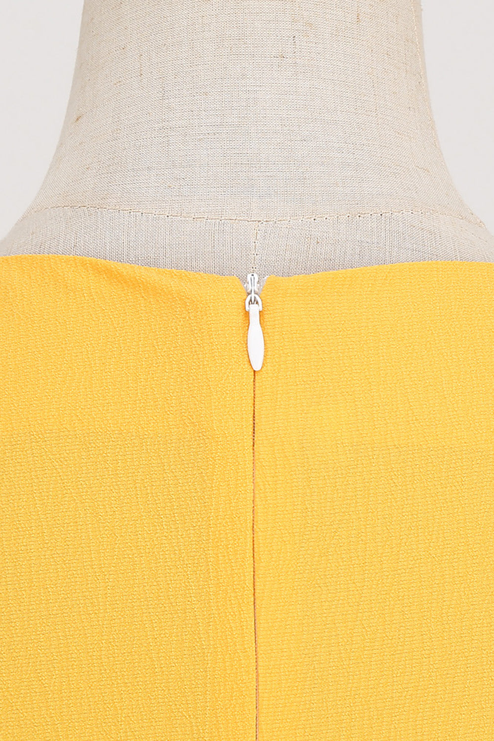 Žlté Šaty V Retro Štýle Z 50. Rokov S Kľúčovou Dierkou