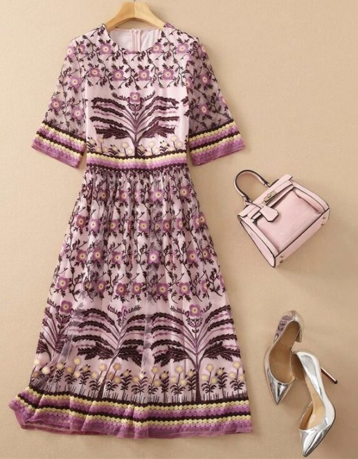 Petite Vintage Šaty Zo 40. Rokov