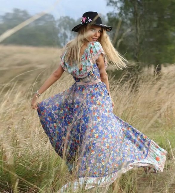 Šaty Zo Sedemdesiatych Rokov