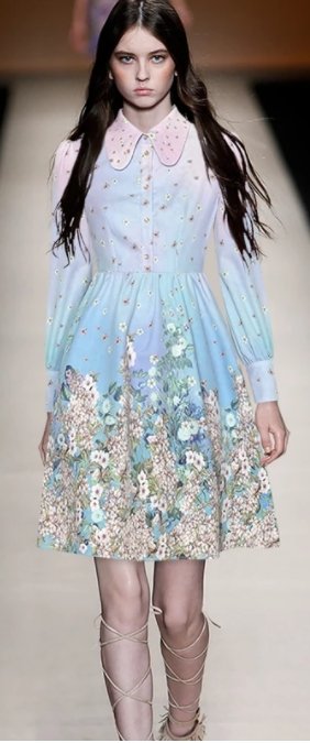 Šaty S Krátkym Košeľovým Golierom Zo 40. Rokov