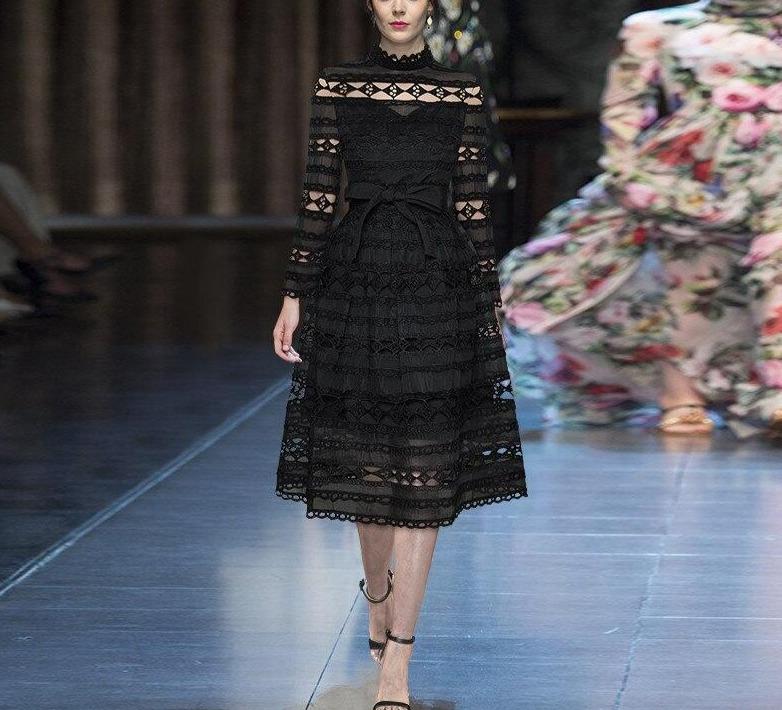 Čierne Prelamované Šaty Zo 40. Rokov