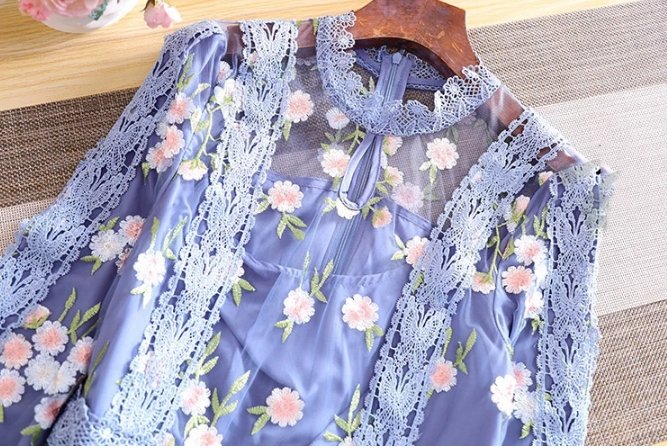 Modré Tenké Šaty Zo 40. Rokov