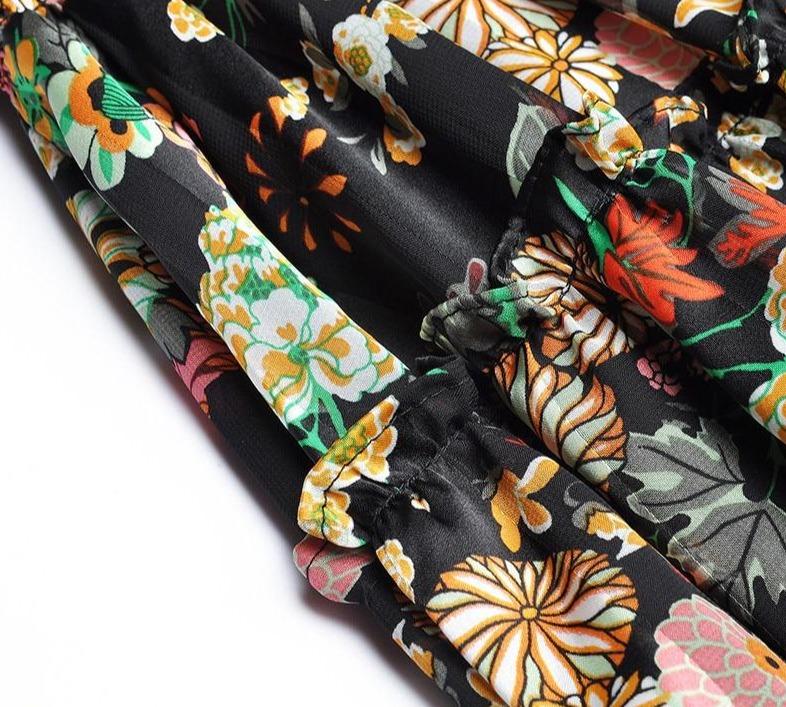 Čierne Kvetinové Šaty 40. Rokov S Vysokým Pásom