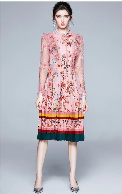 Ružové Kvetinové Šaty S Vysokým Pásom Zo 40. Rokov