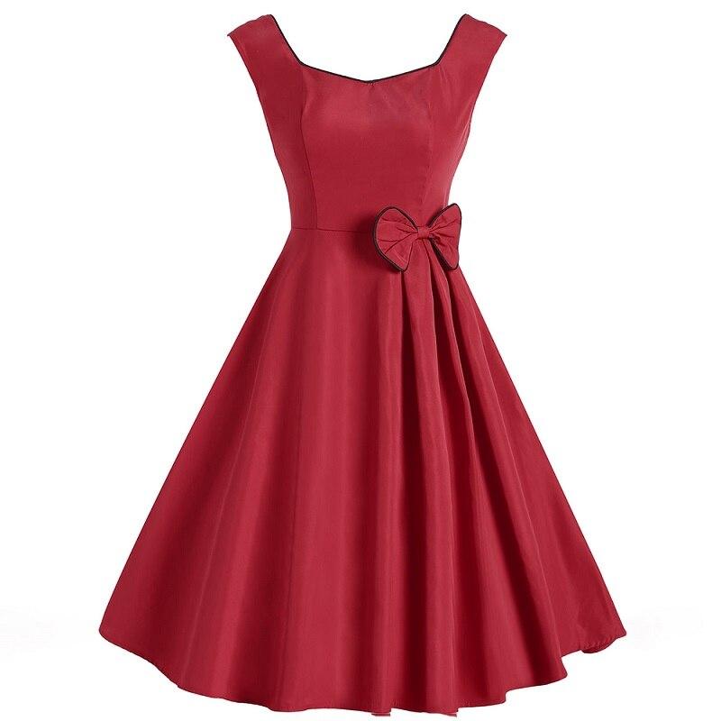 Elegantné Červené Šaty Z 50. Rokov