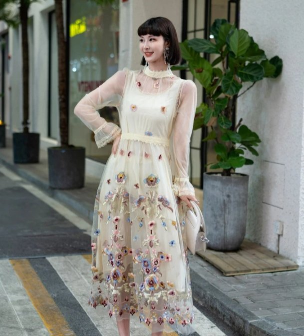 Vintage Dlhé Šaty Šampanského Zo 40. Rokov