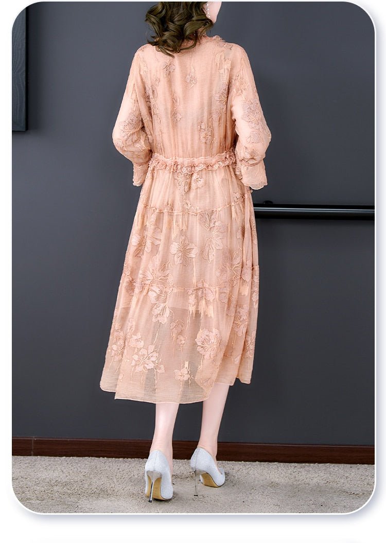 Vintage Šaty S Kvetinovou Výšivkou