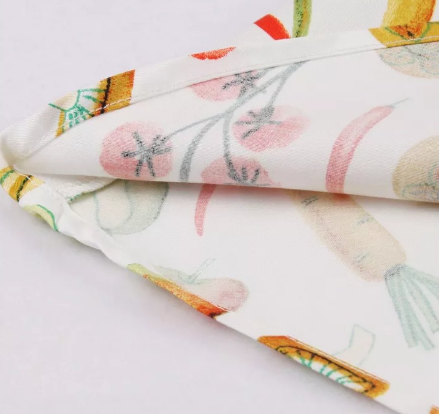 Vintage Krémové Šaty S Okrúhlym Výstrihom