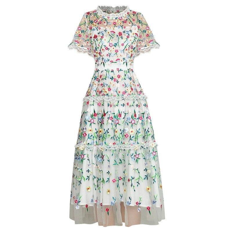 Biele Moderné Vintage Šaty