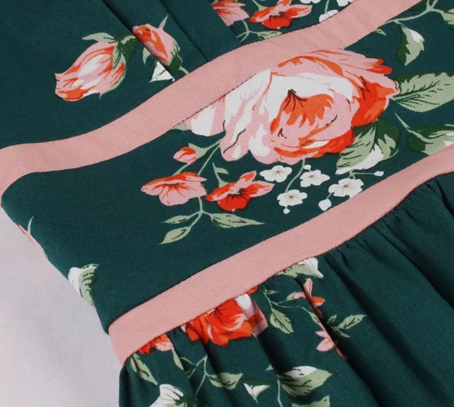 Vintage Skladané Kvetinové Šaty