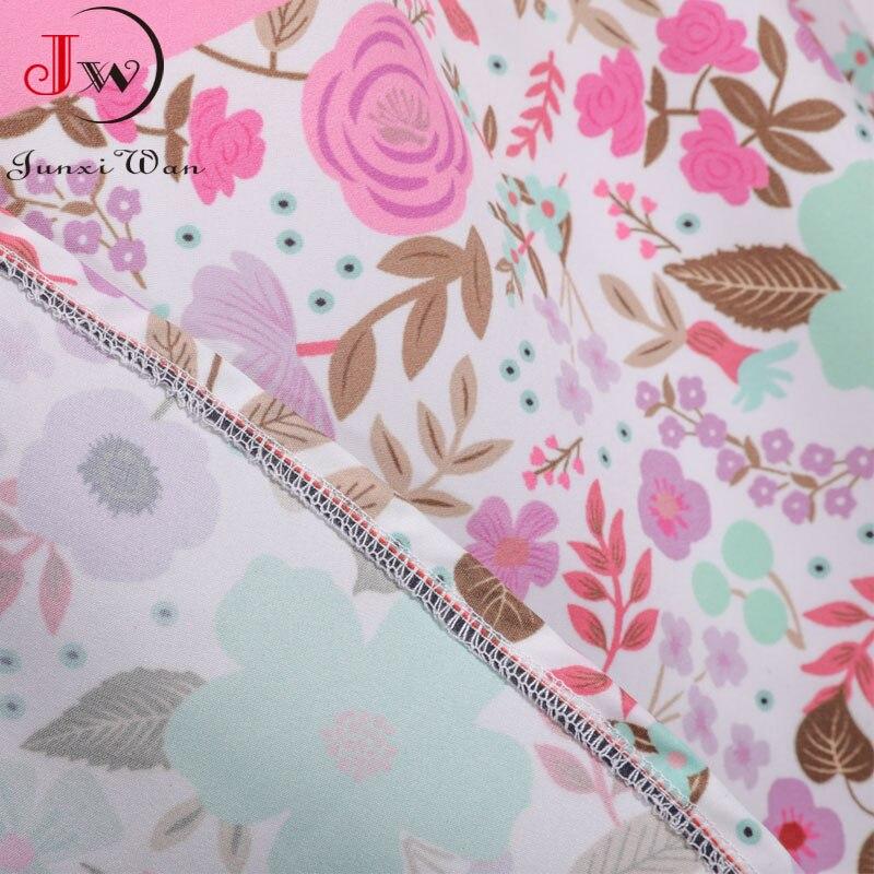 Vintage Princeznovské Šaty S Ružovými Kvetmi