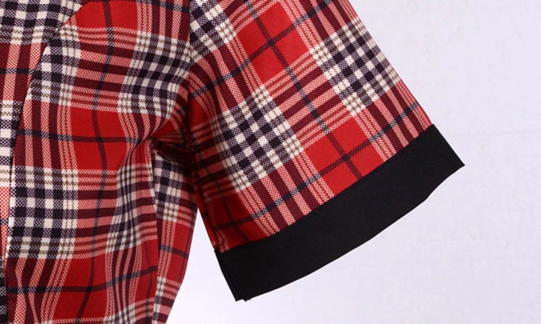 Vintage Červeno-Čierne Pruhované Šaty