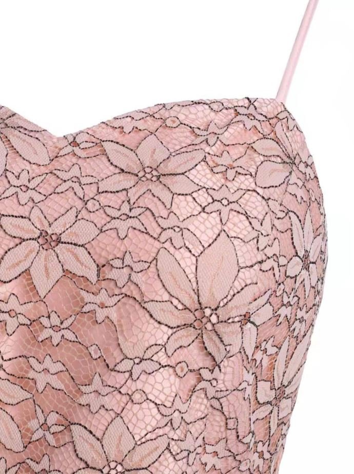 Vintage Šaty S Výšivkou Ruží