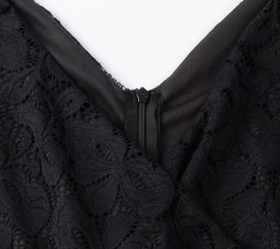 Vintage Čierne Šaty